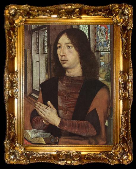framed  Hans Memling Portrait of Martin van Nieuwenhove, ta009-2